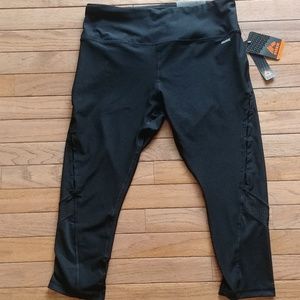 Reebok Capris. Black. Size Large. BNWT.